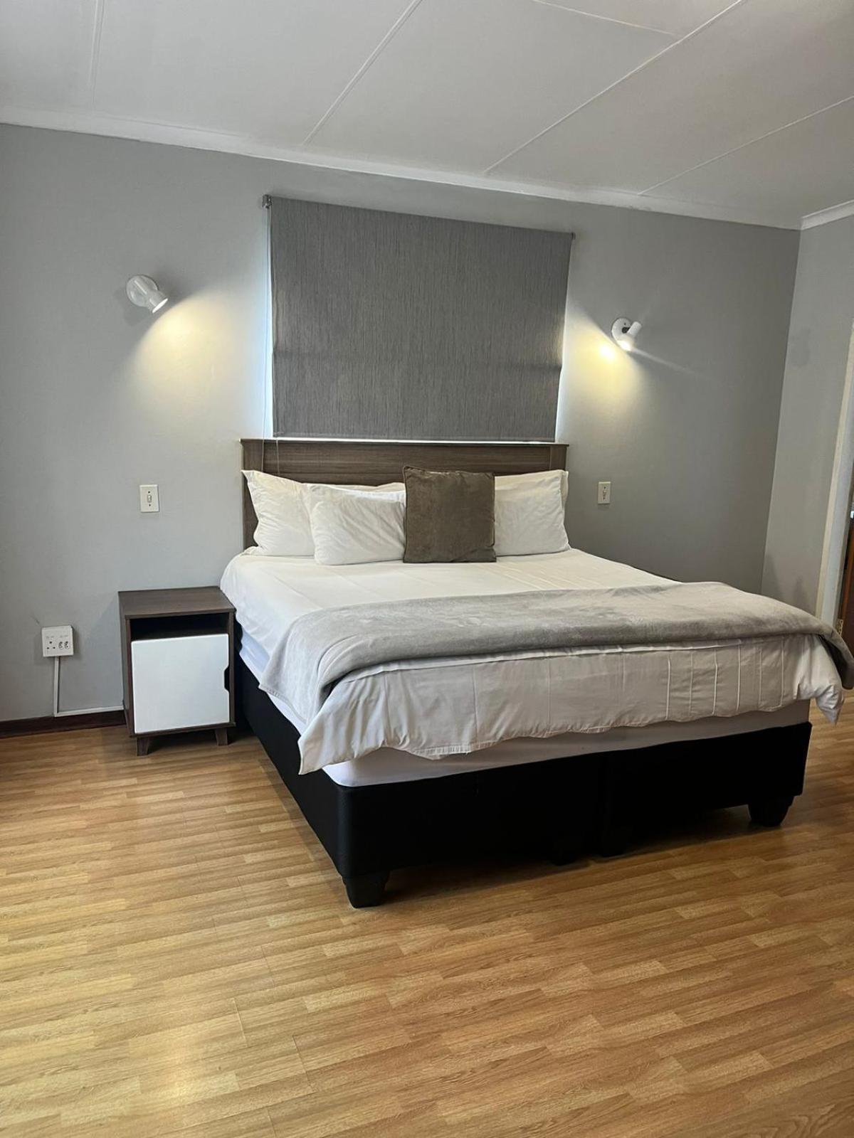 African Kingdom Guest House Боксбурґ Номер фото