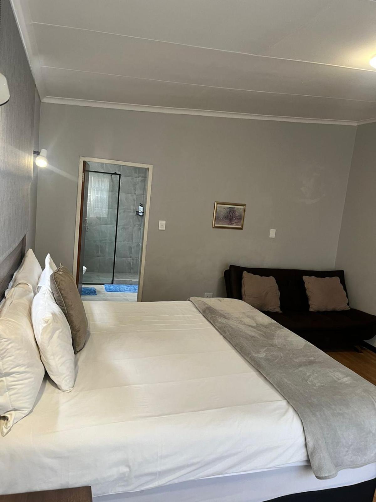 African Kingdom Guest House Боксбурґ Екстер'єр фото
